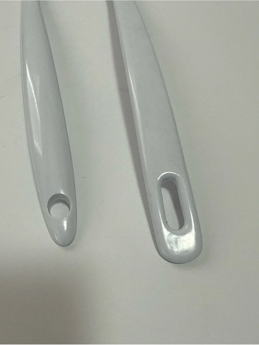 White melamine Slotted and Solid Serving Spoon lot of 2 VTG renowned. High temp